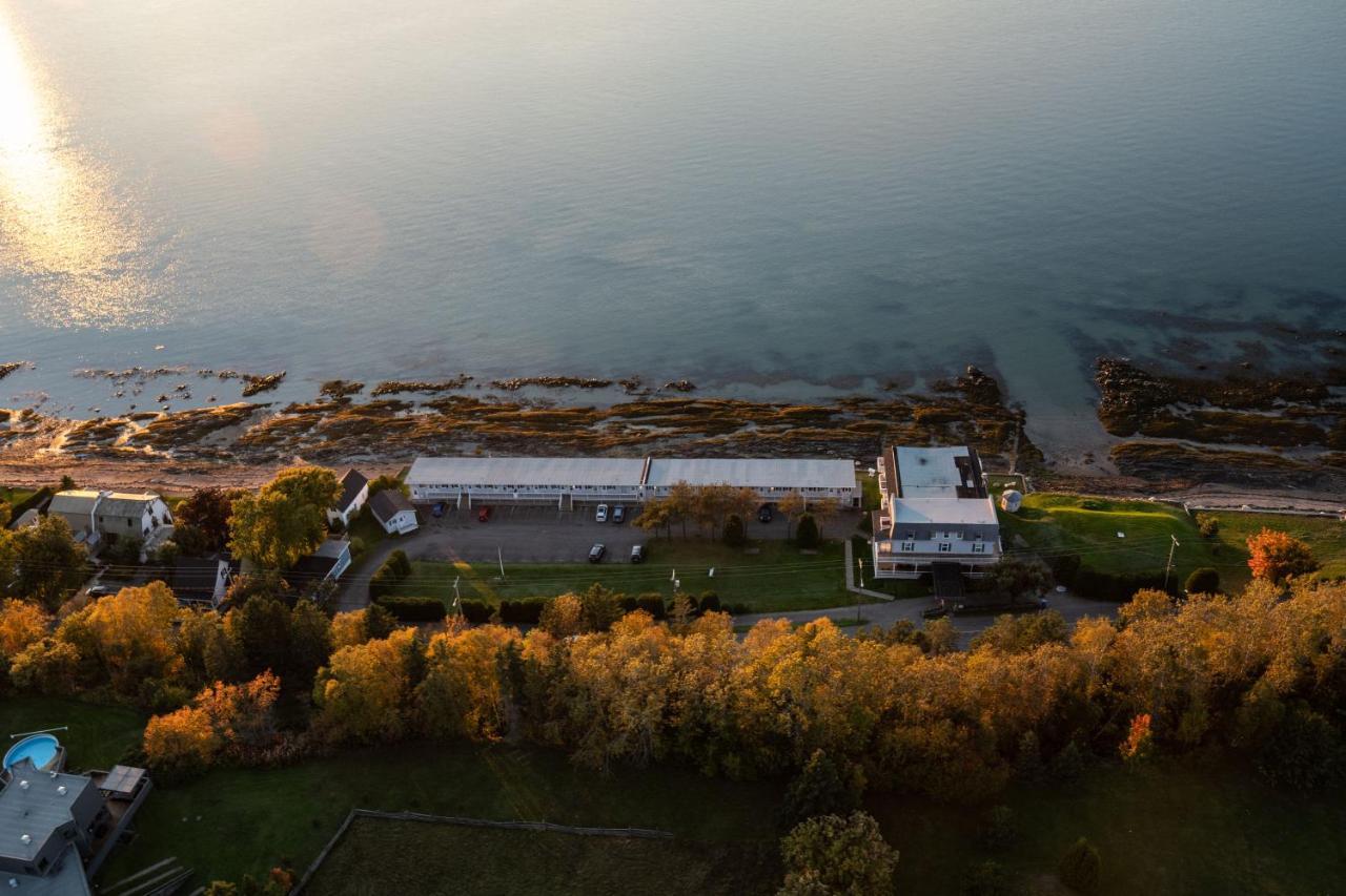 Auberge Sur Mer Notre-Dame-du-Portage Εξωτερικό φωτογραφία