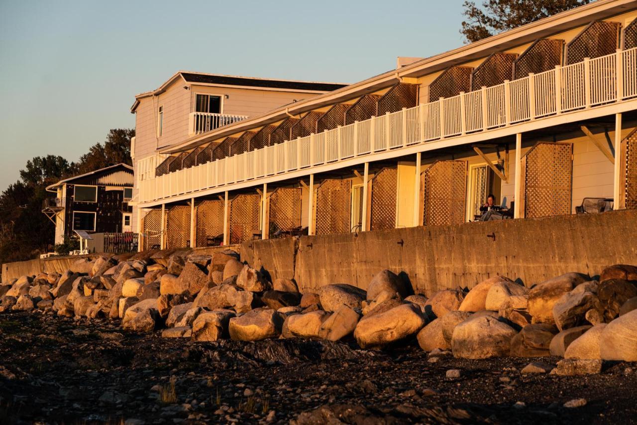 Auberge Sur Mer Notre-Dame-du-Portage Εξωτερικό φωτογραφία